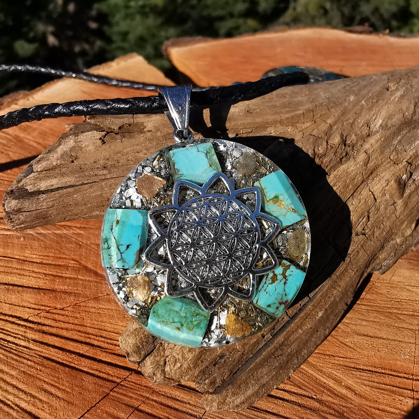Grosser Orgone Anhänger AUSGEGLICHENHEIT mit CHRYSOKOLL Lebensblume silber