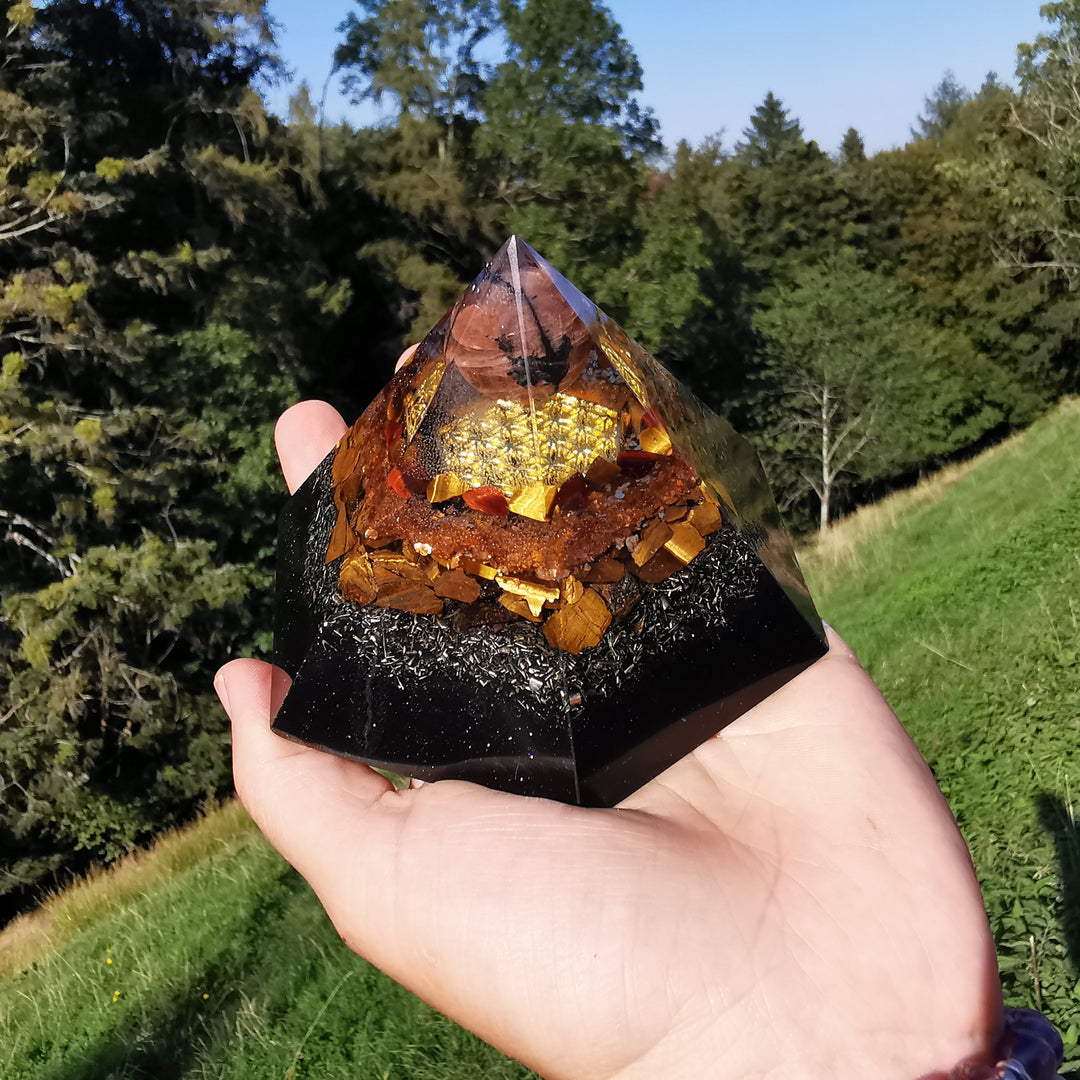 Orgone Hexagonal Pyramide PSYCHISCHES SCHUTZSCHILD 12cm