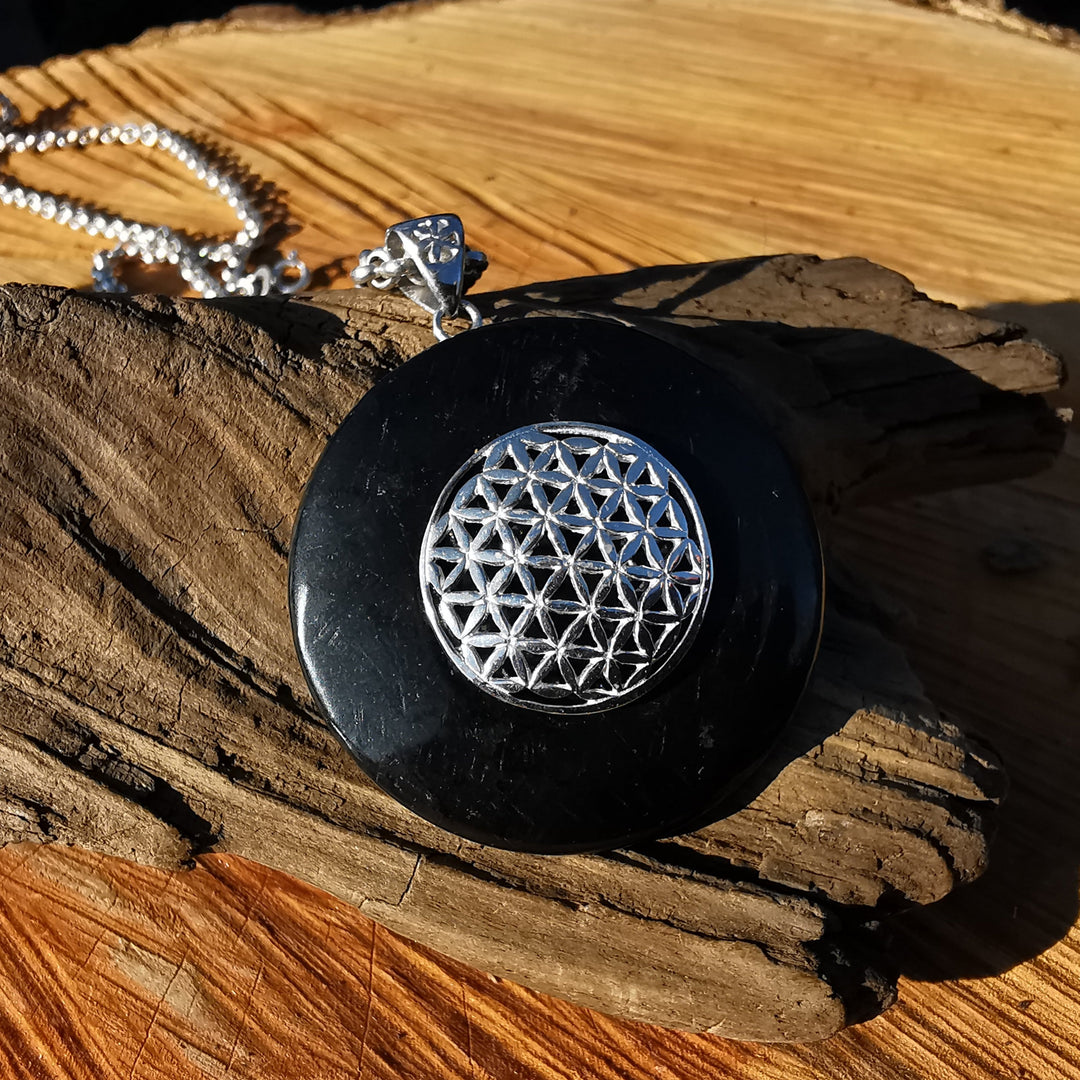 Schungit Anhänger Donut 40mm mit Donuthalter Blume des Lebens klein S925