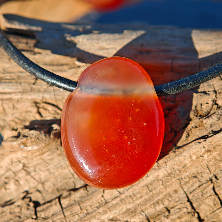 Karneol (Tatkraft) Anhänger Trommelstein gebohrt 5 Stück zur Auswahl