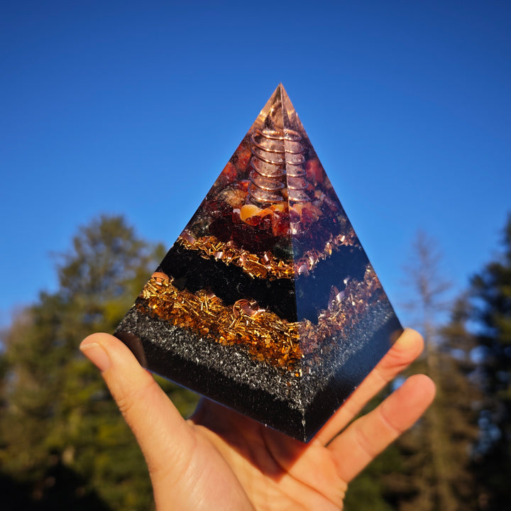 Orgone Tesla Pyramide WIDERSTANDSKRAFT Bergkristall Granat Zirkon Karneol Turmalin Schungit→9.5cm ↑11cm