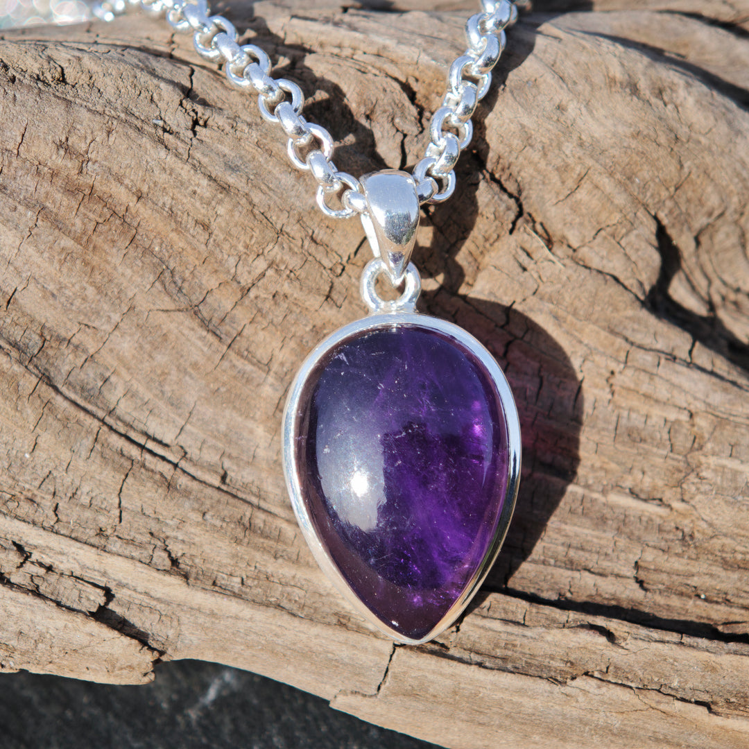Amethyst Tropfen gefasst in Silber 925