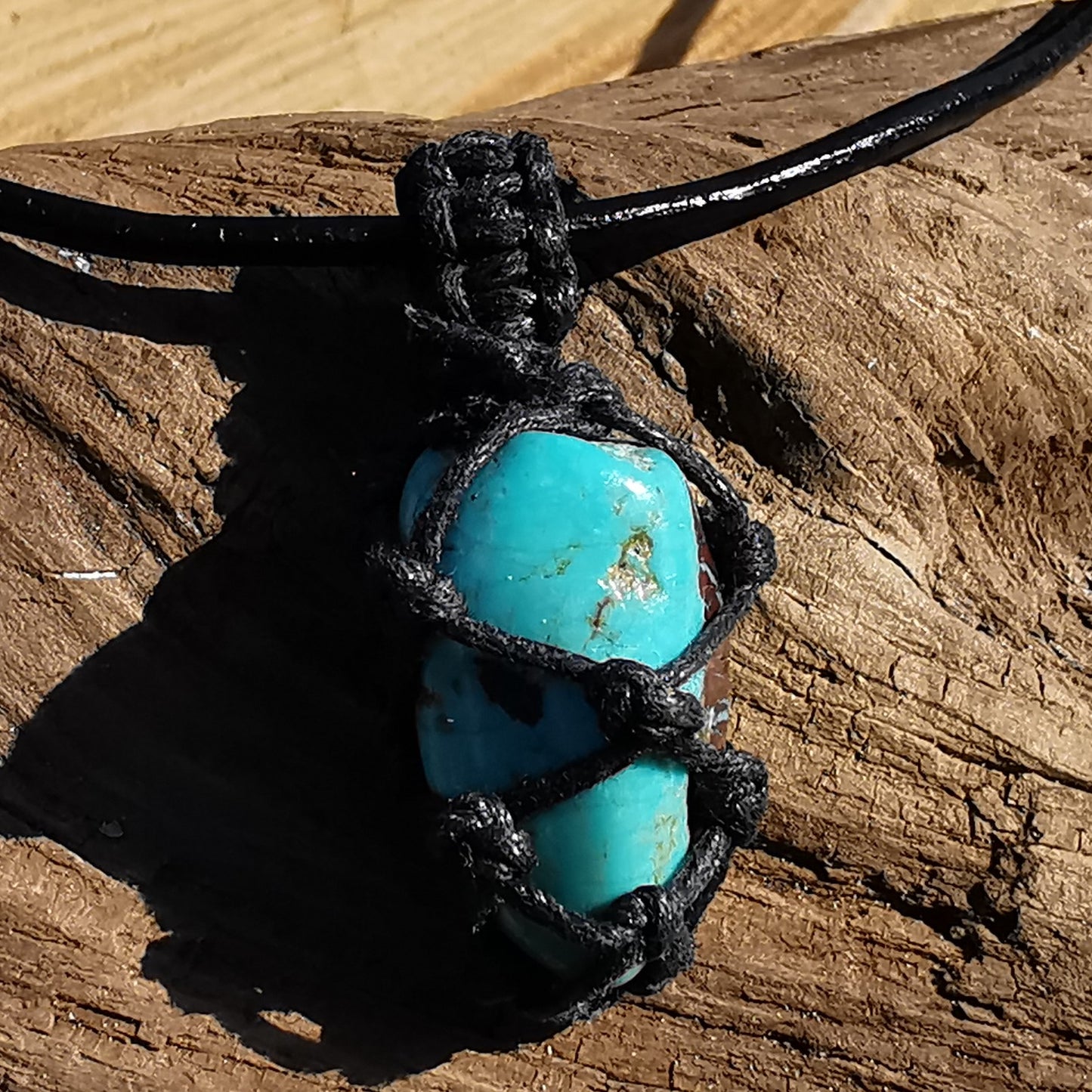 Drilled Amazonite pendant incl. Leather cord (1)