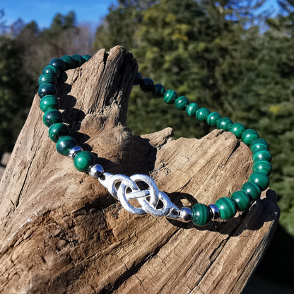 Armband NEUBEGINN Malachit keltischer Flechtknoten aus S925 4.5mm Kugeln
