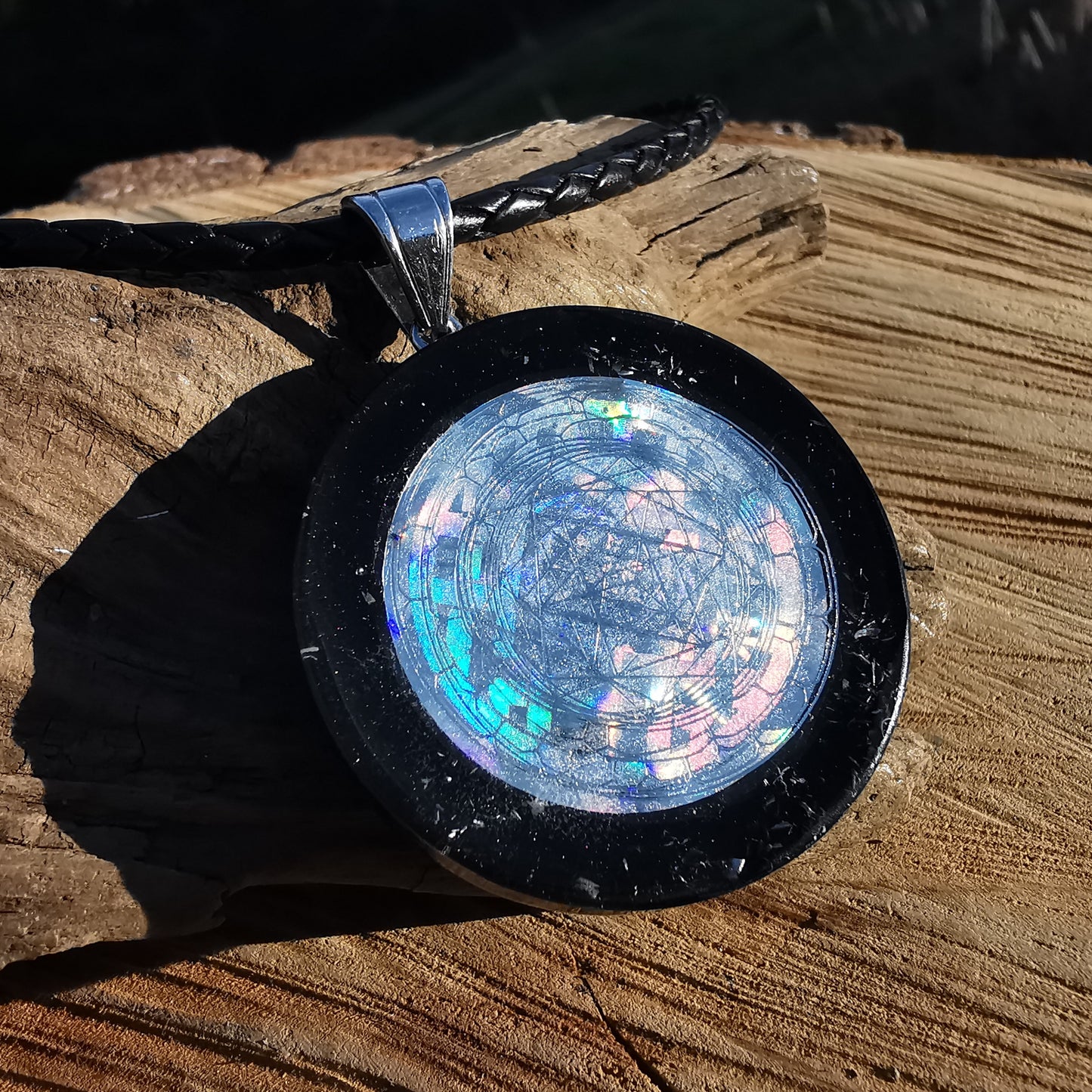Orgone Anhänger STÄRKE, WAHRHEIT & INNERE RUHE special EMF Protection mit E-Link Lebensblume