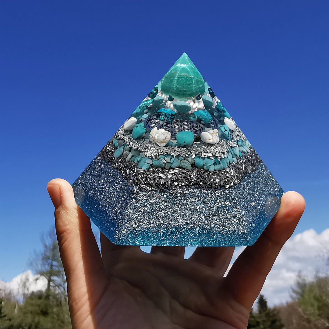 Orgone Hexagonal Pyramide INNERE RUHE 11cm