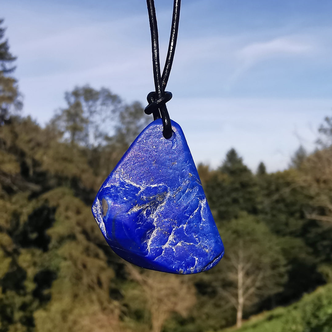 Lapislazuli Anhänger gebohrt naturbelassen