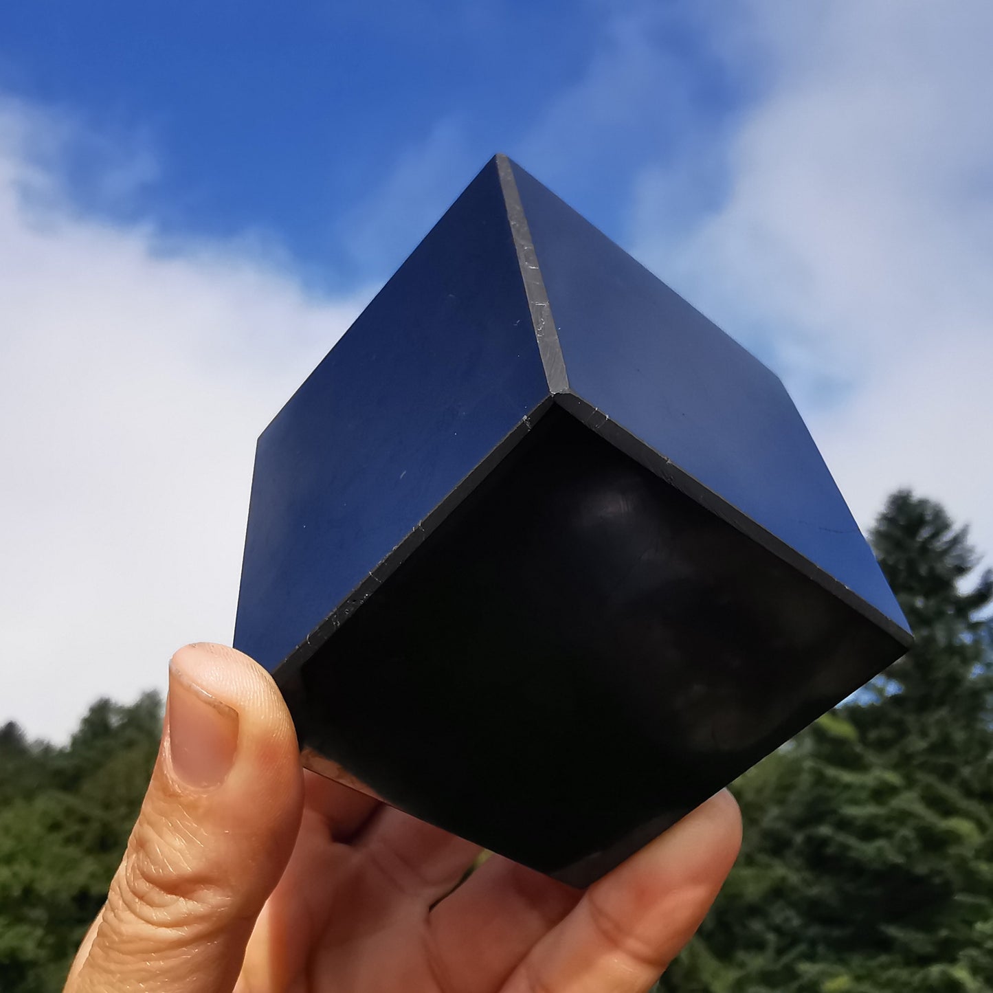 Shungite cube for the office in 2 variants
